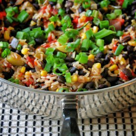 Easy Black Beans and Rice Veggie Skillet