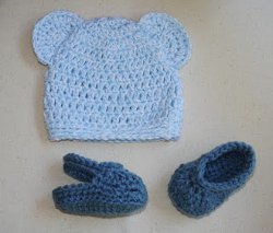 Baby Bear Hat & Crochet Crocs Sandals