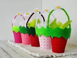 Strawberry Mini Baskets