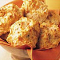 Mama's Cheddar and Garlic Biscuits