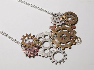 DIY Steampunk Gears Necklace