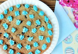 Giant Chocolate Chip Cookie Cake Copycat