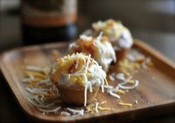 Bacon Beer and Cheese Cupcakes