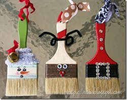Crafty Holiday Paintbrushes