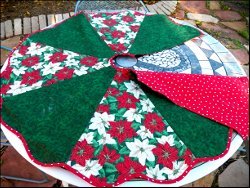 Flowery Christmas Tree Skirt