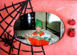 Spooky Quilled Halloween Spider Frame