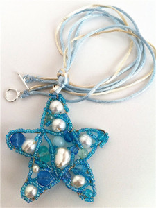 Beachy Wire Sea Star Pendant