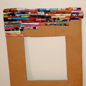Clever Magazine Picture Frame