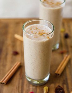 Cinnamon Raisin Bread Smoothie