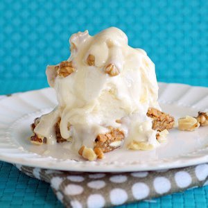 Applebee's Copycat Maple Walnut Blondie