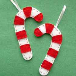 Great Pyrenees Candy Cane Christmas Ceramic Ornament SC9810CO1 