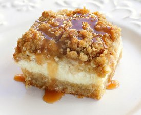 Caramel Apple Crumble Bars