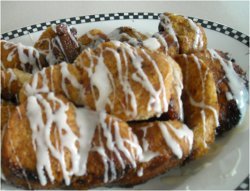 Slow Cooker Caramel Rolls