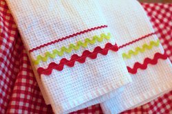 Simple Holiday Dishtowels