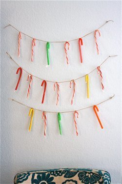 Super Easy Candy Cane Garland