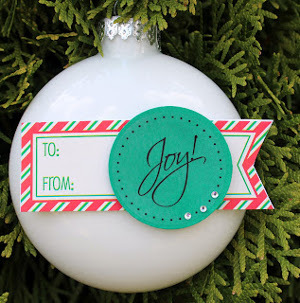 Holiday Ornament Tag | FaveCrafts.com