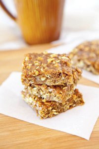 Oatmeal Bars with Pumpkin and Peanut Butter