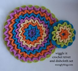 Wiggly Trivet and Dishcloth Set