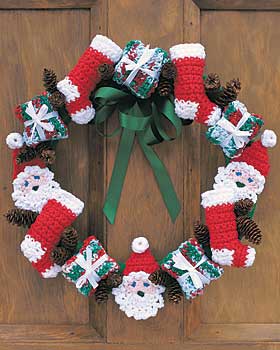 26 Crochet Christmas Decorations And Crochet Wreaths