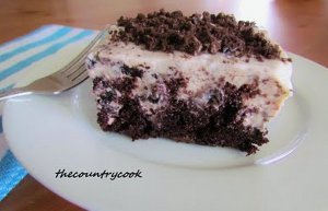 Oreo Puddin' Poke Cake