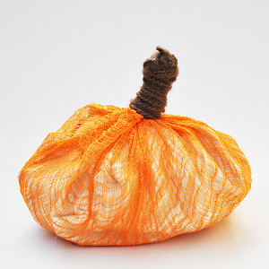 Easy Cheesecloth Pumpkin Craft