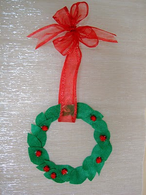 Simple Wreath Ornament