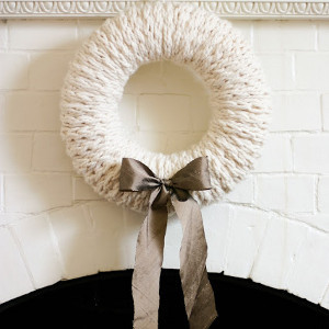 Finger Knitting Cozy Wreath