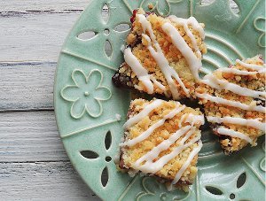 Beautiful Berry Streusel Bars