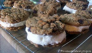 Amish Oatmeal Chocolate Chip Whoopie Pies