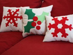 Fast Felt Snowflake Pillow Design