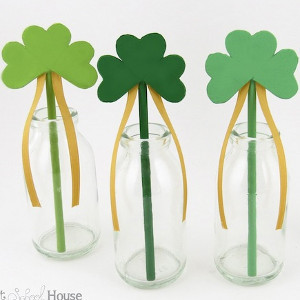 Lucky Shamrock Wands