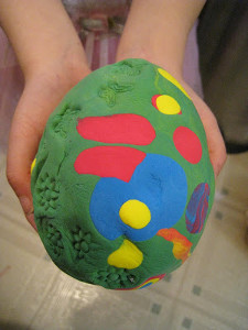 Model Magic Easter Egg