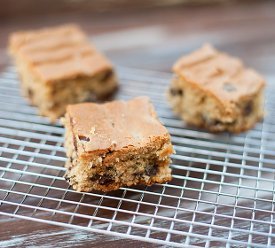 Peanut Butter Chocolate Chip Snack Cake