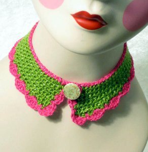 Crocheted Ruffle Collar