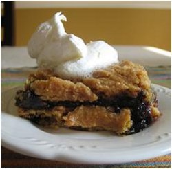 Slow Cooker Blueberry Dump Cake