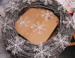 5 Step Frosted Wreath