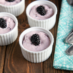 Blackberry Cheesecakes Mousse