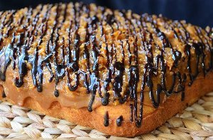 Samoas Poke Cake