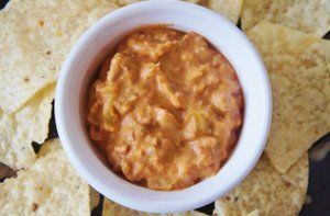 Slow Cooker Beefy Bean Dip