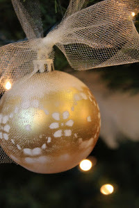 Stenciled Lace Ball Ornaments