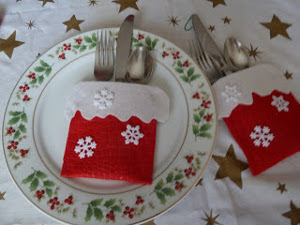 Snowy Chimney Silverware Pockets