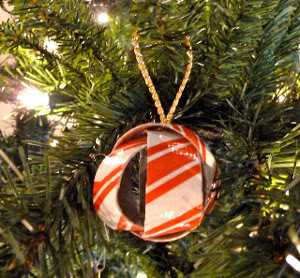 Super Easy Duct Tape Ornament