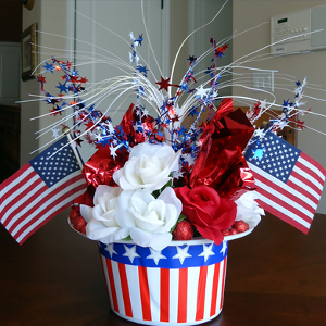 Patriotic Hat Centerpiece | FaveCrafts.com