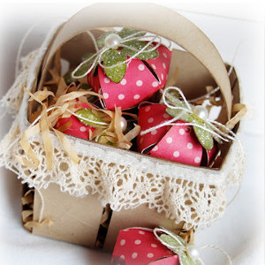 Chocolate Covered Strawberries Paper Centerpiece