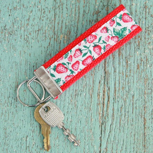 Mini Vintage Ribbon Keychain