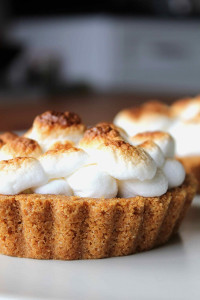 Ooey Gooey S'mores Tartlets