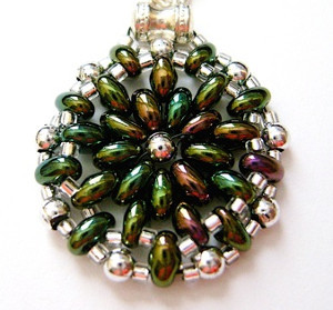 18+ Bead Patterns for Two-Hole Beads | AllFreeJewelryMaking.com