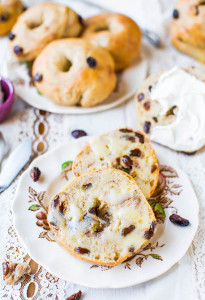 Healthy Cinnamon and Raisin Bagels