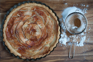 Perfect Autumn Apple Cinnamon Tart