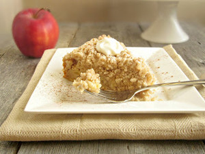 Warm Cinnamon Apple Crumb Cake